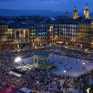 Casa de hóspedes Iraipe Pamplona Auto Check-in